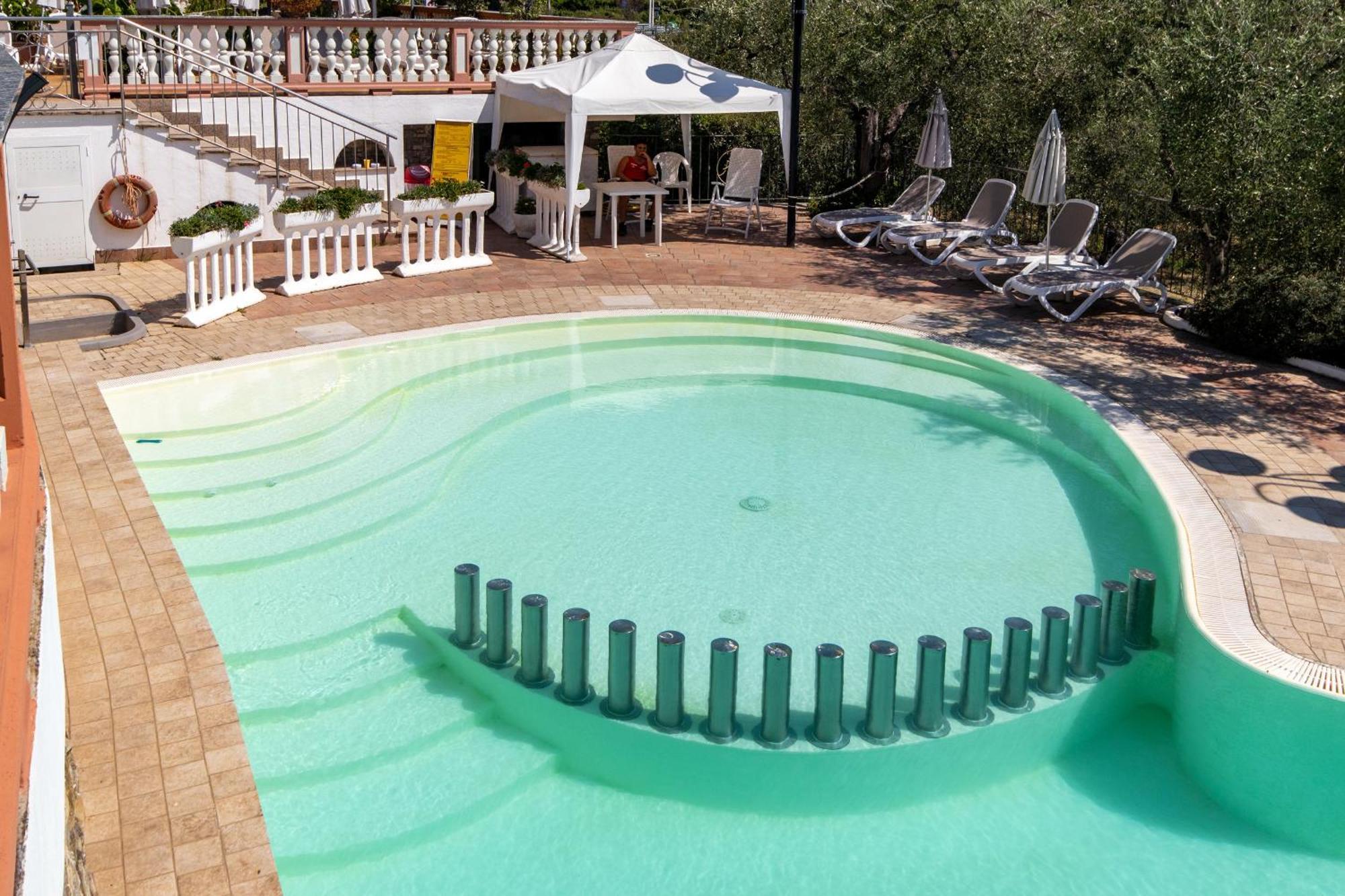 Albergo Ristorante San Matteo Сан-Бартоломео-аль-Маре Экстерьер фото